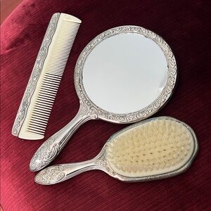 Elegant Silver Plated Vanity Set with Comb